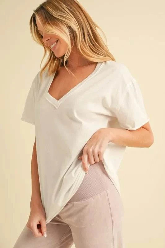 Aemi+Co V - Neck Short Sleeve T-Shirt - Jennie Dots