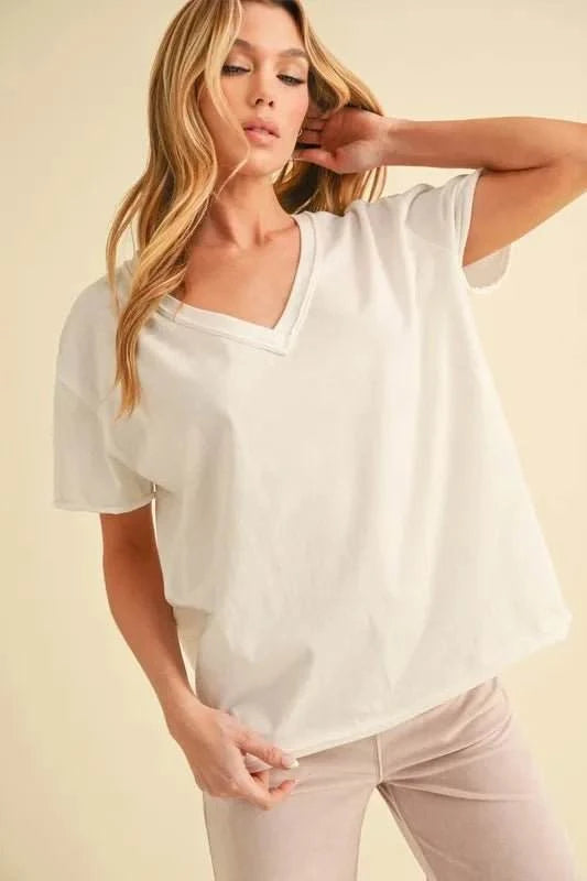 Aemi+Co V - Neck Short Sleeve T-Shirt - Jennie Dots