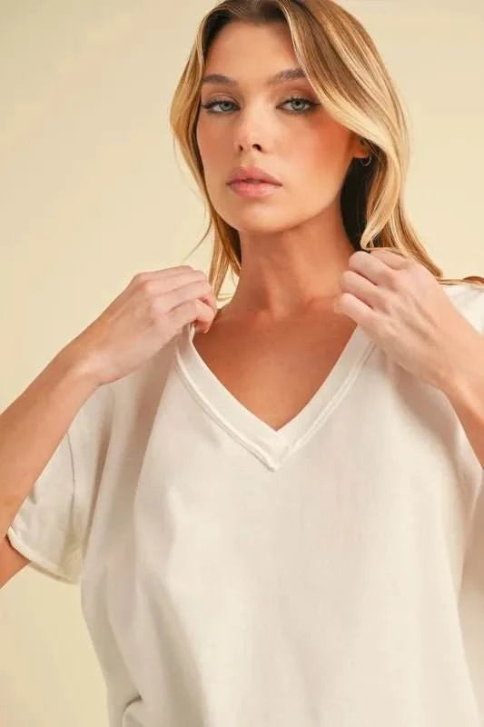 Aemi+Co V - Neck Short Sleeve T-Shirt - Jennie Dots