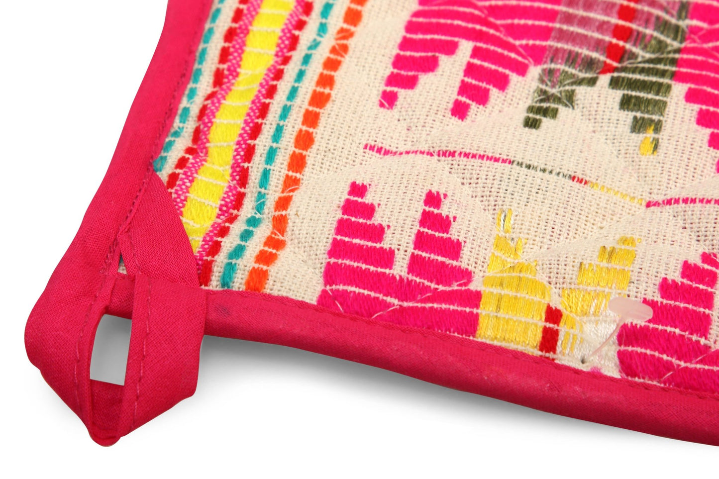 Casa Amarosa - Pink Star Oven Mitts & Pot Holder/ Set Of 2 - Jennie Dots