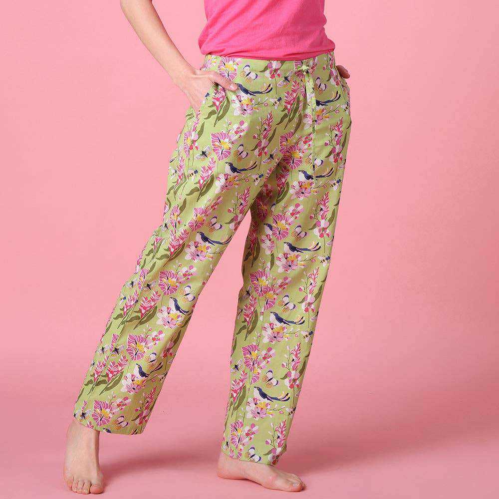 Lightweight Paradiso Pant in a Bag with floral print and elastic waist.