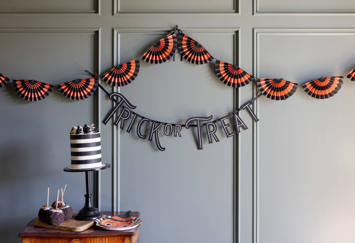 Trick or Treat Felt Banner - Jennie Dots