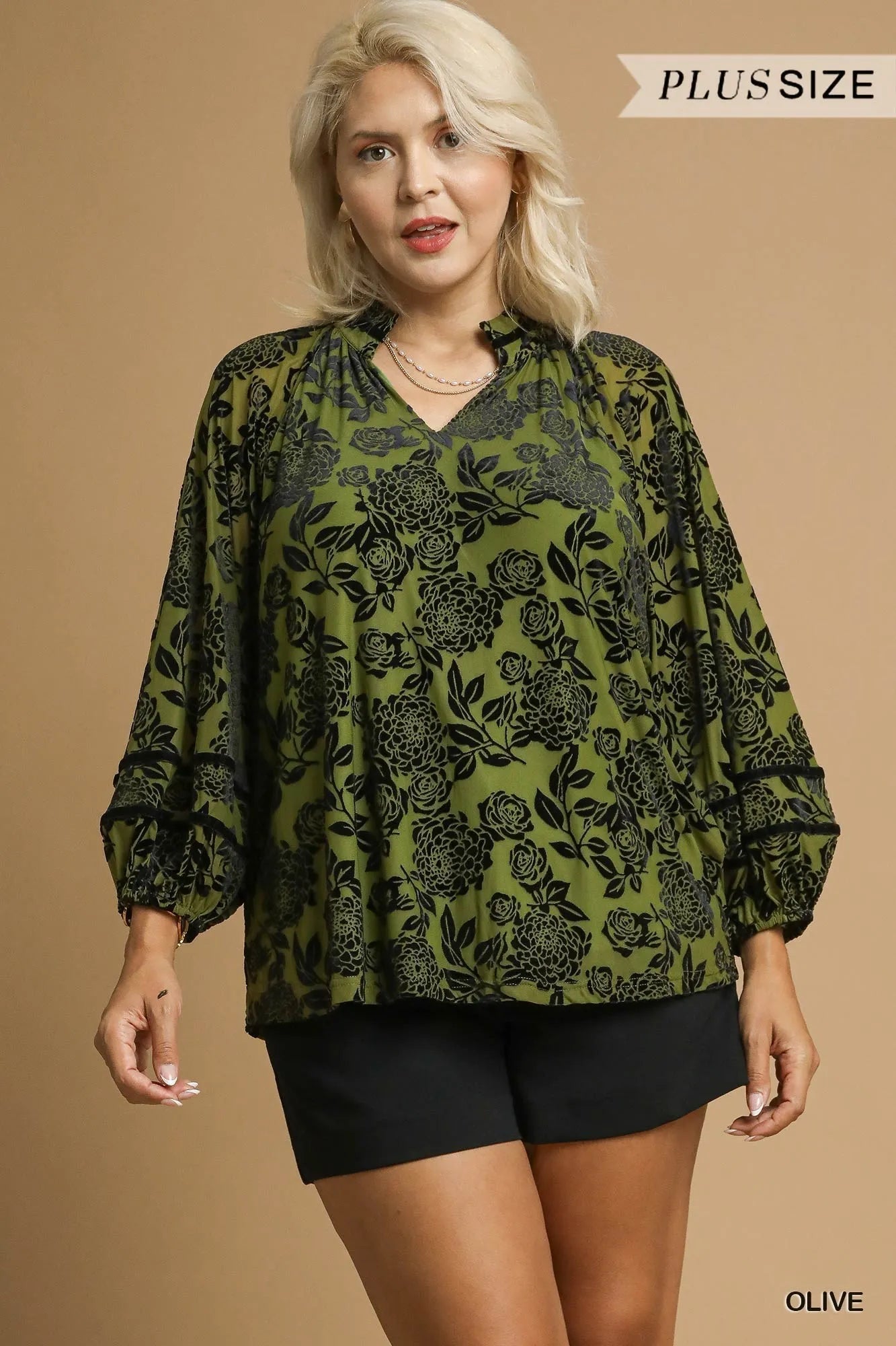 Umgee Floral Velvet Blouse with Balloon Sleeves - Jennie Dots