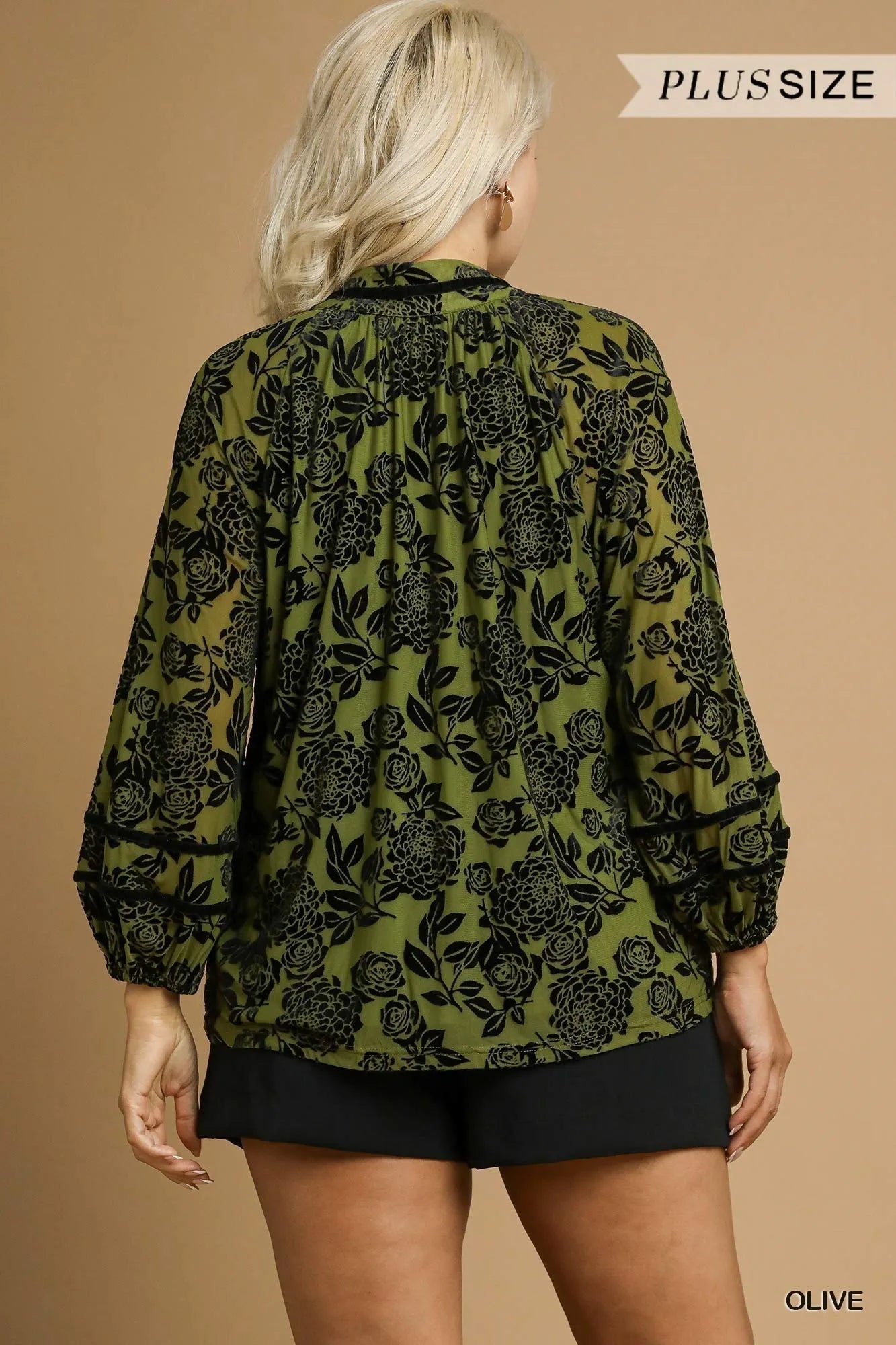 Umgee Floral Velvet Blouse with Balloon Sleeves - Jennie Dots