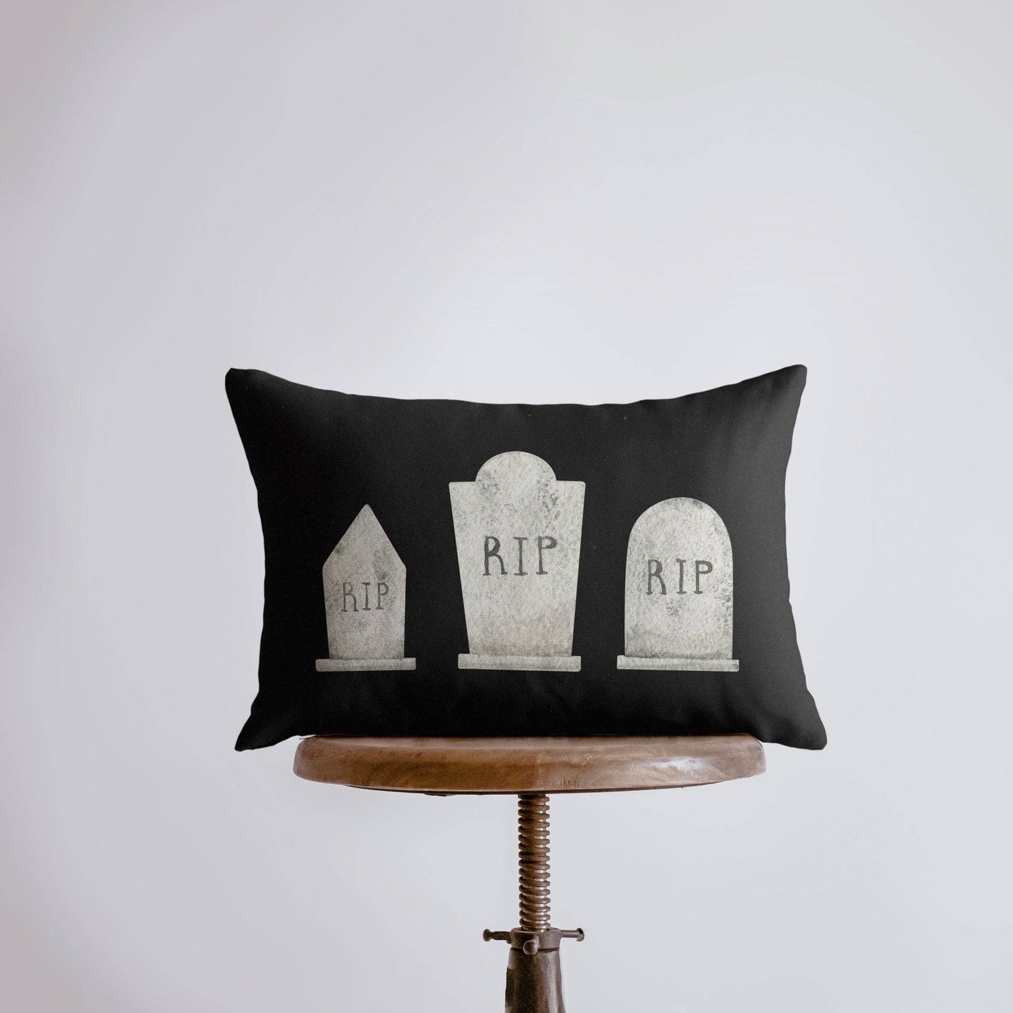 UniikPillows - 3 Ghost Pillow Cover & Insert | 18x12 - Jennie Dots