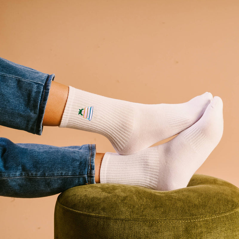 The Darling Effect - Embroidered Crew Socks–Book Nook