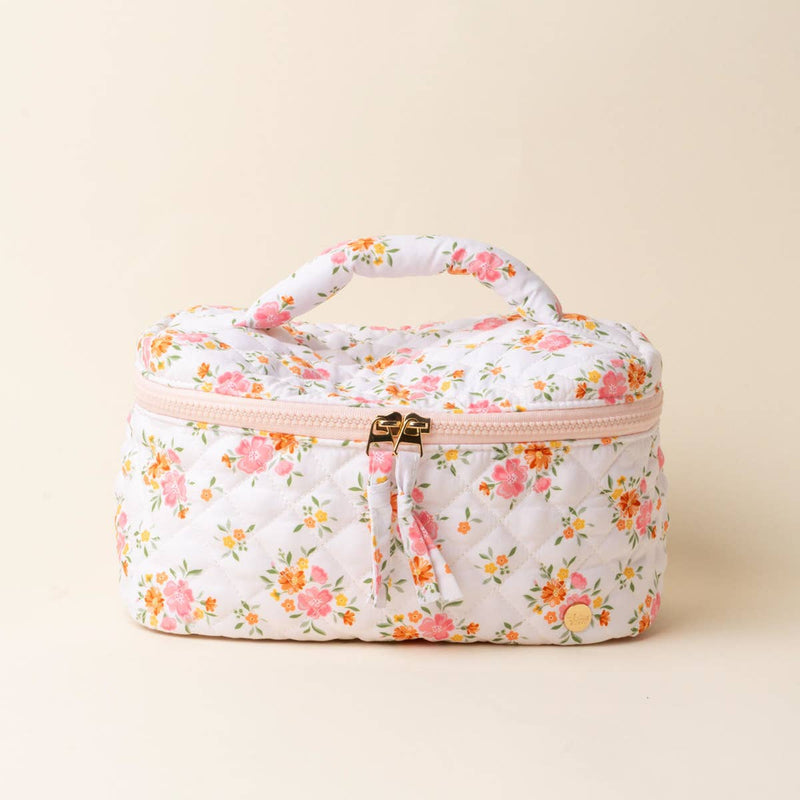 The Darling Effect - Glam & Go Quilted Cosmetic Bag–Endless Daydream Cream