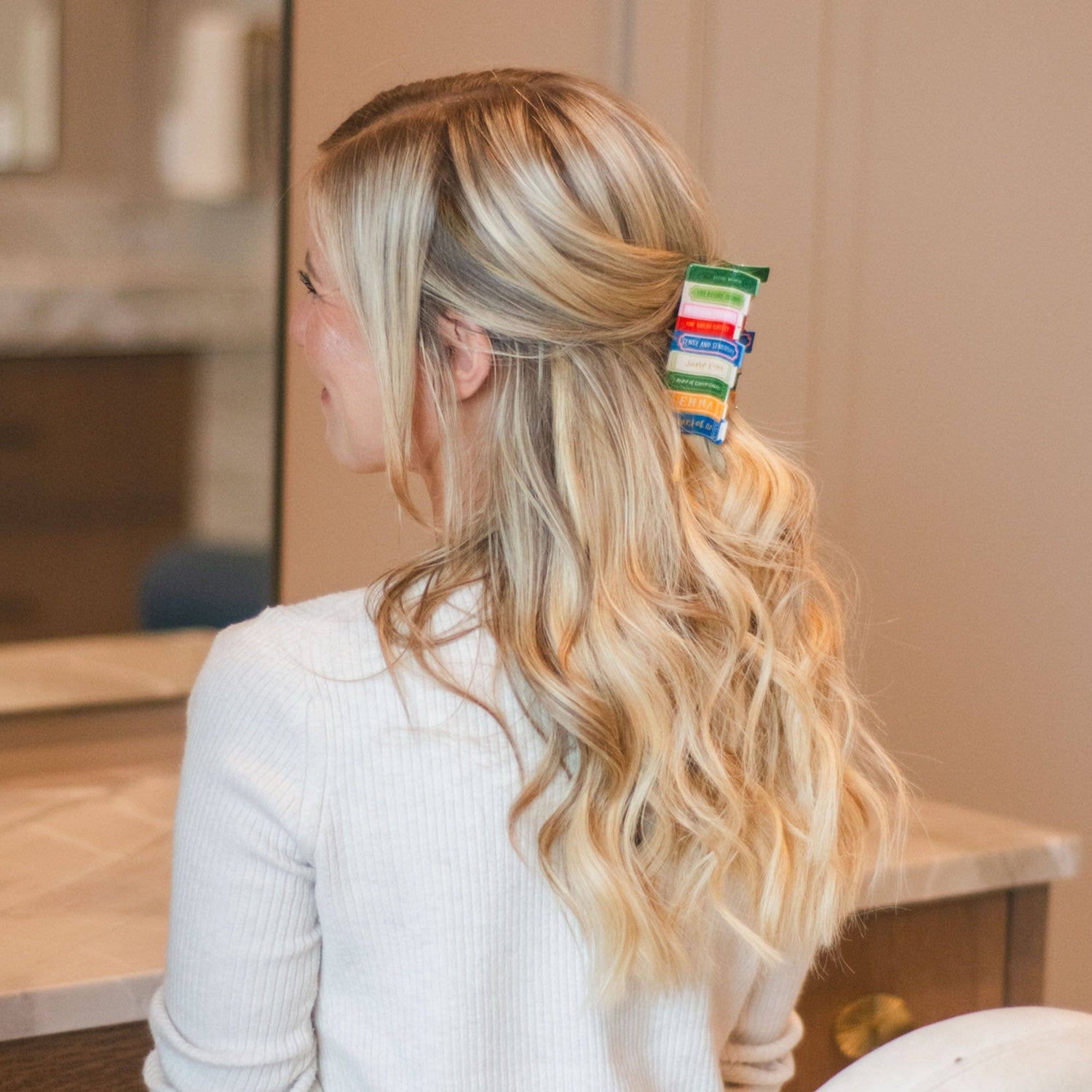 Pippi Post - Classic Books Claw Hair Clip