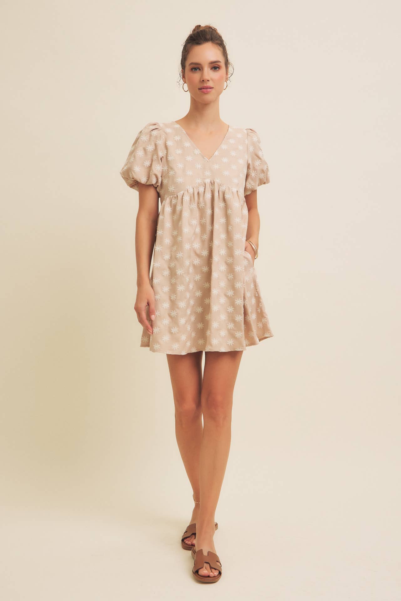 EMBROIDERED MINI DRESS WITH PUFF SLVS AND POCKETS