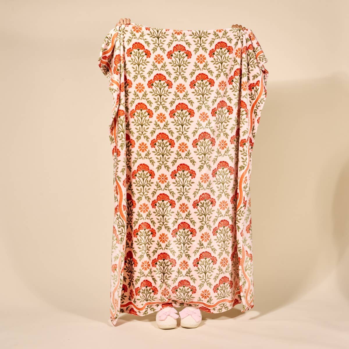 The Darling Effect - Snuggle Up Plush Blanket–Everbloom Dusty Rose