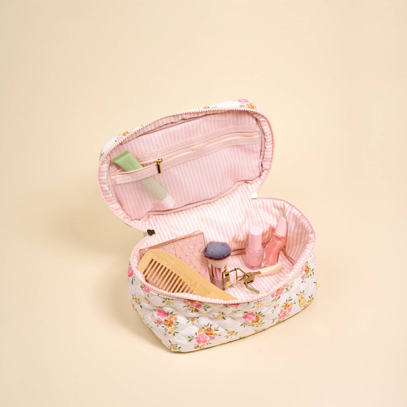 The Darling Effect - Glam & Go Quilted Cosmetic Bag–Endless Daydream Cream