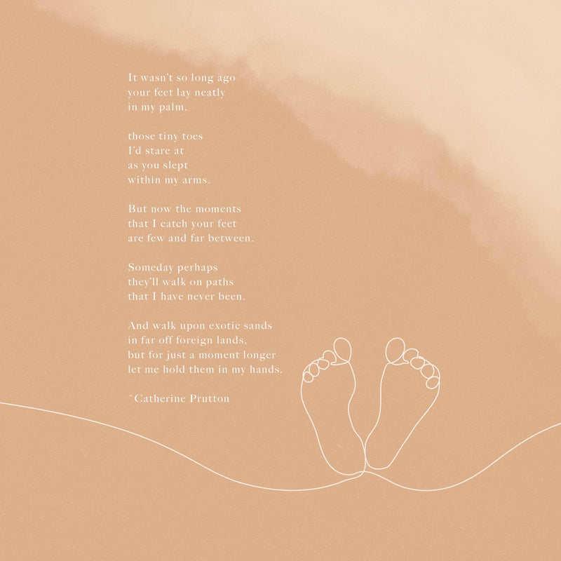 My Foot Book: Footprints through the first year - Jennie Dots 