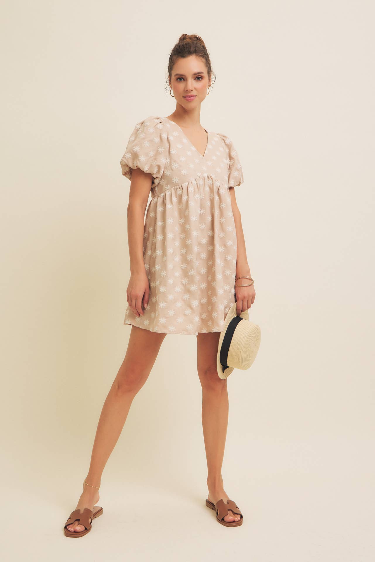 EMBROIDERED MINI DRESS WITH PUFF SLVS AND POCKETS