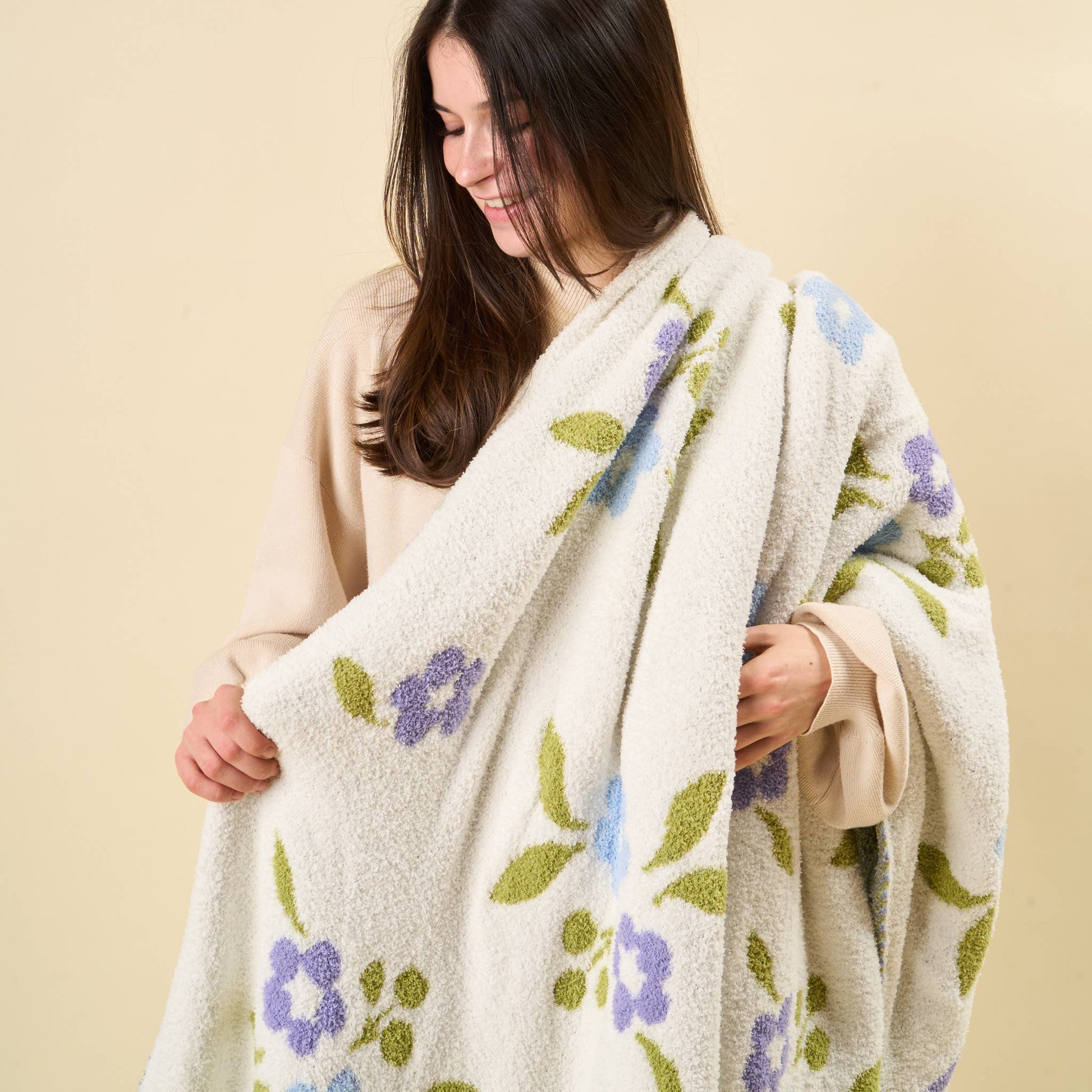 Cozy Dreams Luxe Blanket - Scalloped Floral Periwinkle - Jennie Dots