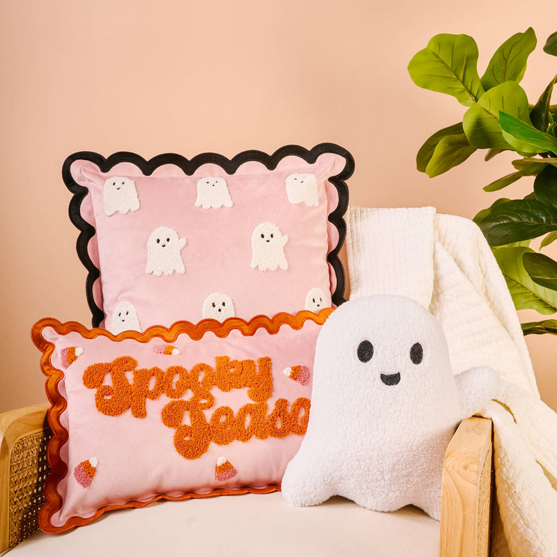 The Darling Effect - Throw Pillow-Ghost