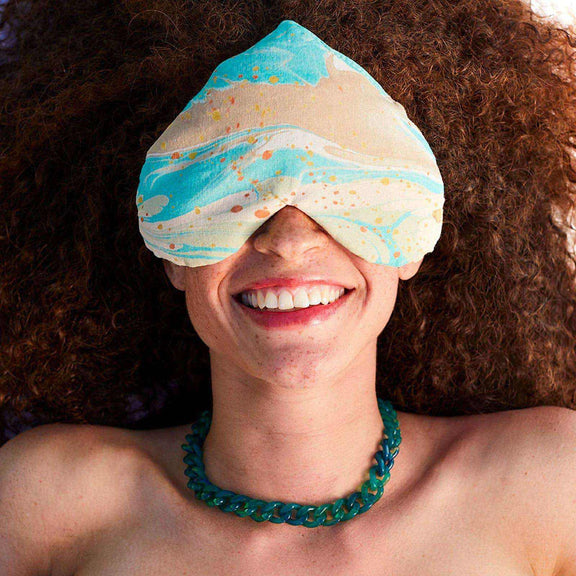 Eye Love Pillow - toulouse - Jennie Dots