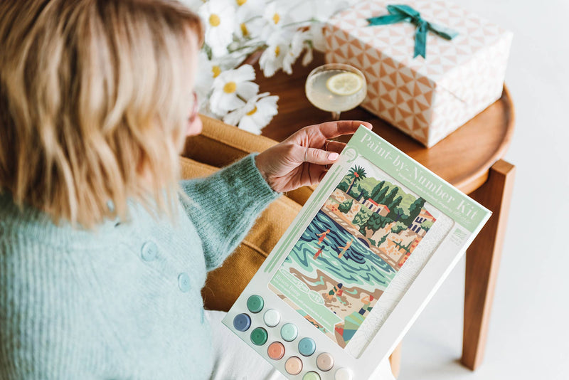Elle Crée (She Creates) - Riviera Romp Paint-by-Number Kit - Jennie Dots 