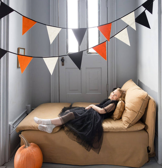 Halloween Felt Pennant Banner - Jennie Dots