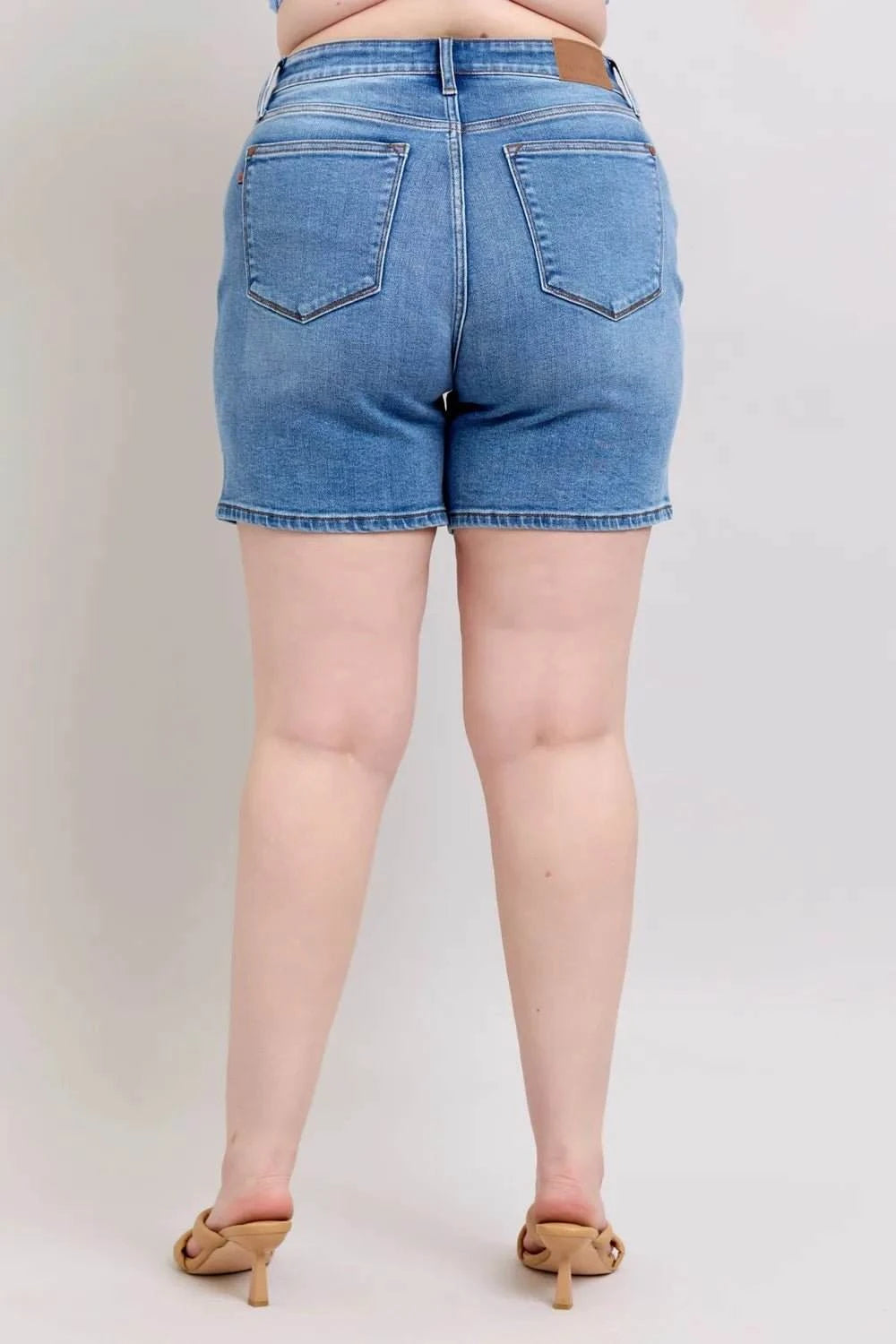 Judy Blue Size 2 Button Denim Shorts with Pockets - Jennie Dots