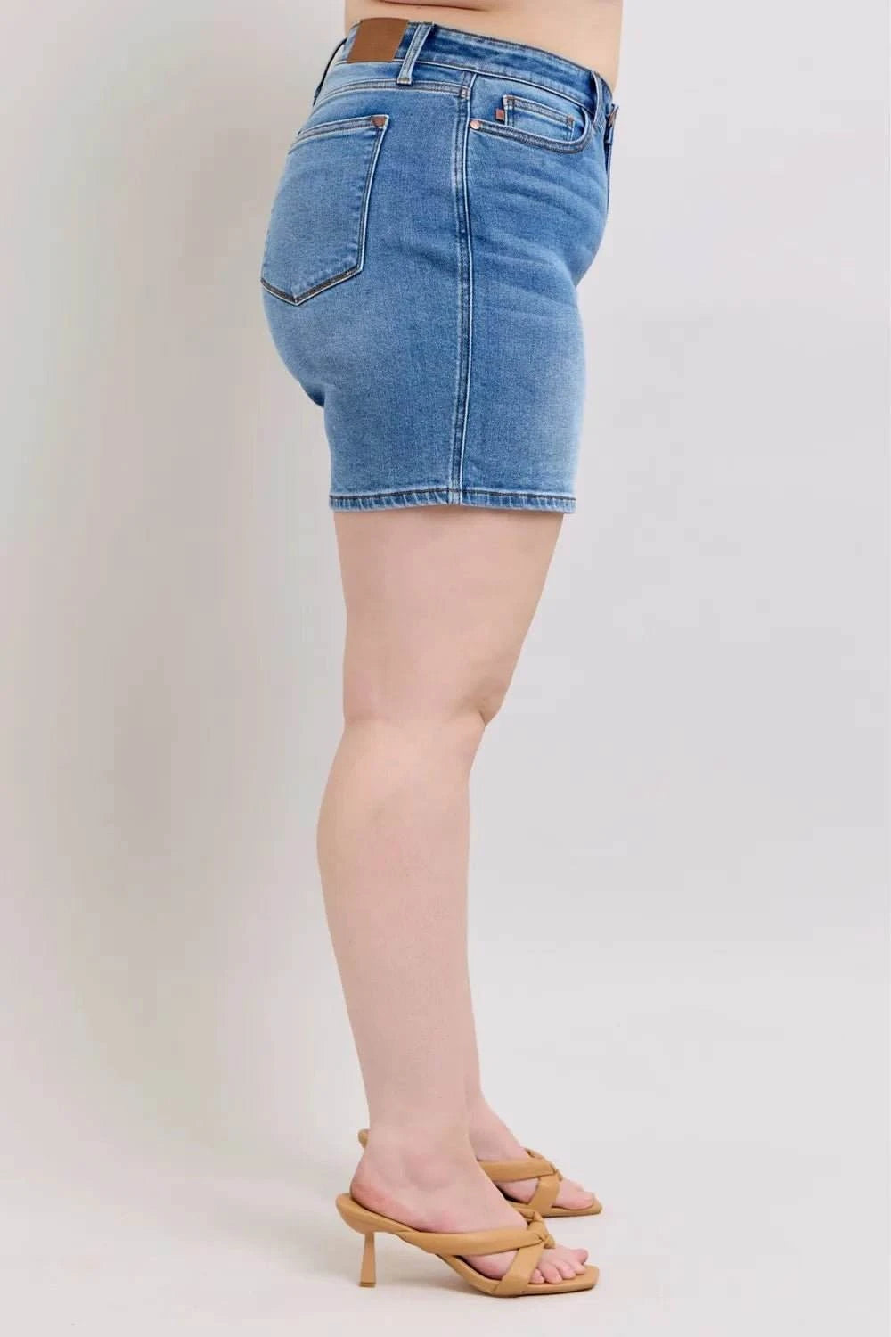 Judy Blue Size 2 Button Denim Shorts with Pockets - Jennie Dots