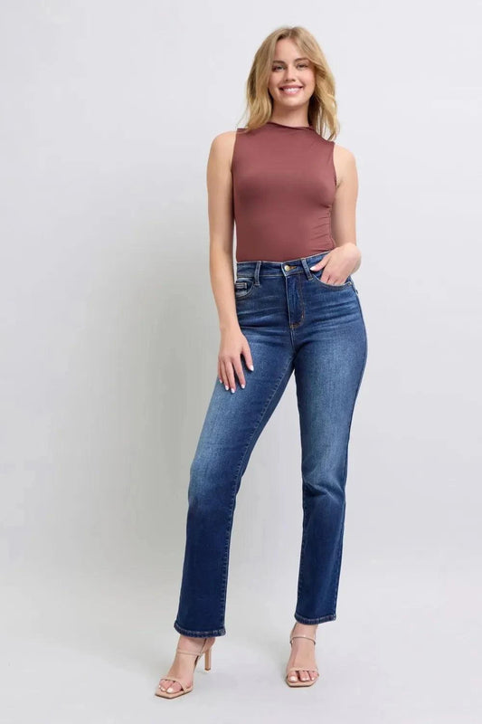 Washed straight leg jeans with pockets, flattering fit, casual style.