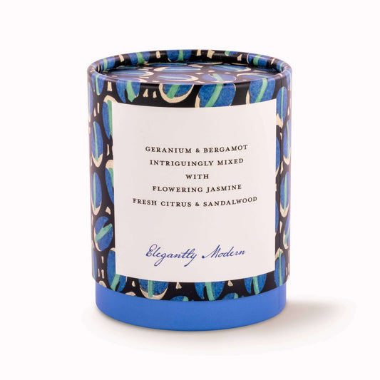 Moderne Candle by Amelin Archive - Jennie Dots