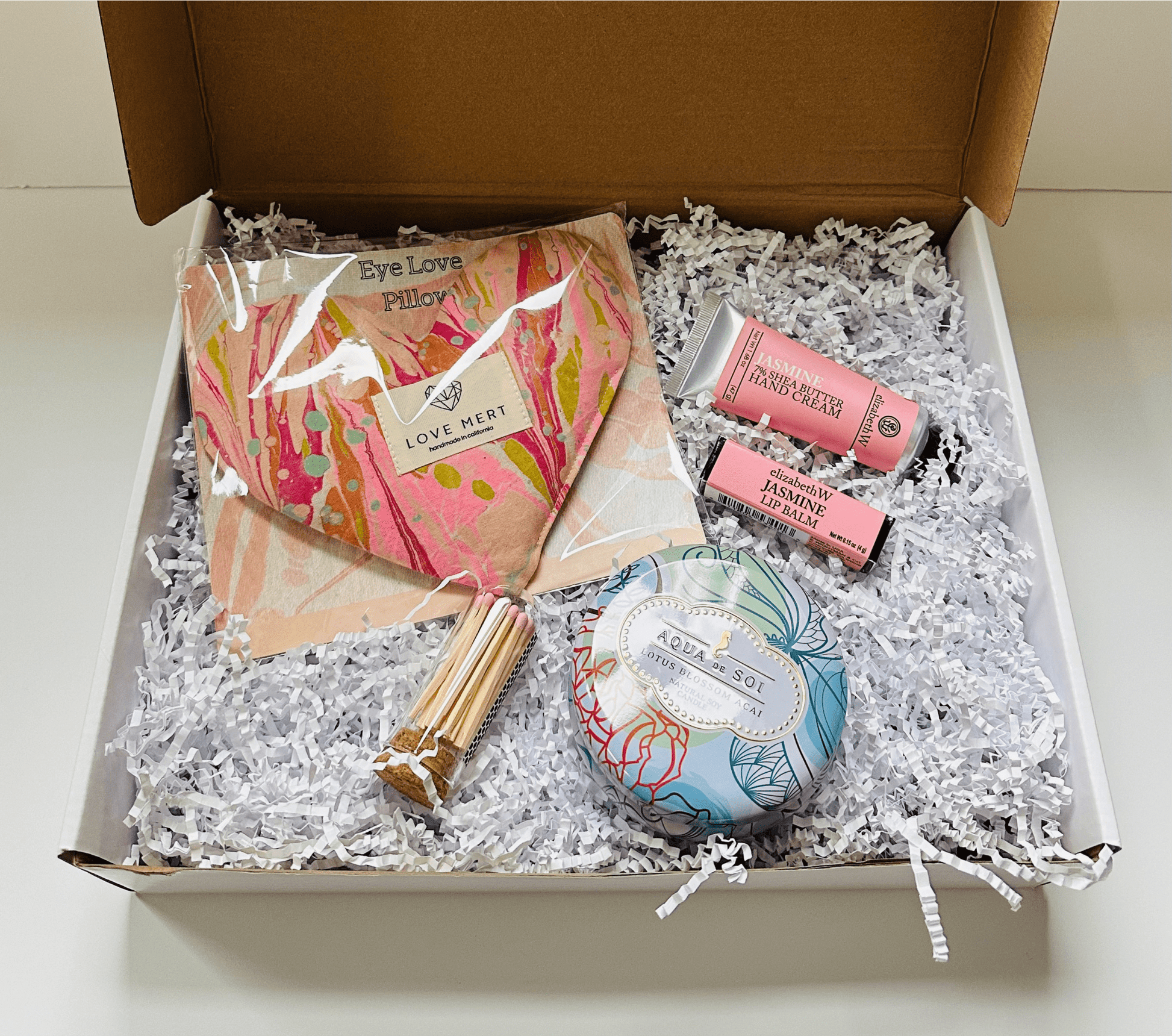 Sending Love & Relaxation Gift Box - Jennie Dots