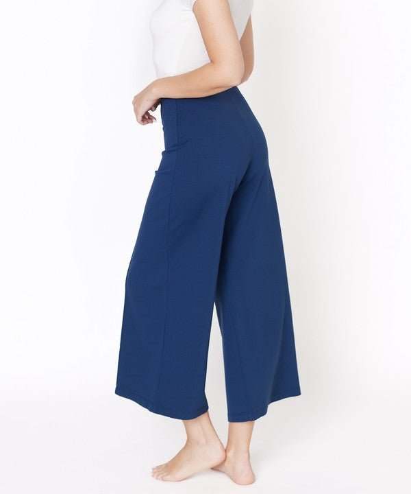 Studio Ko PONTE WIDE LEG ANKLE LENGTH PANTS - Jennie Dots