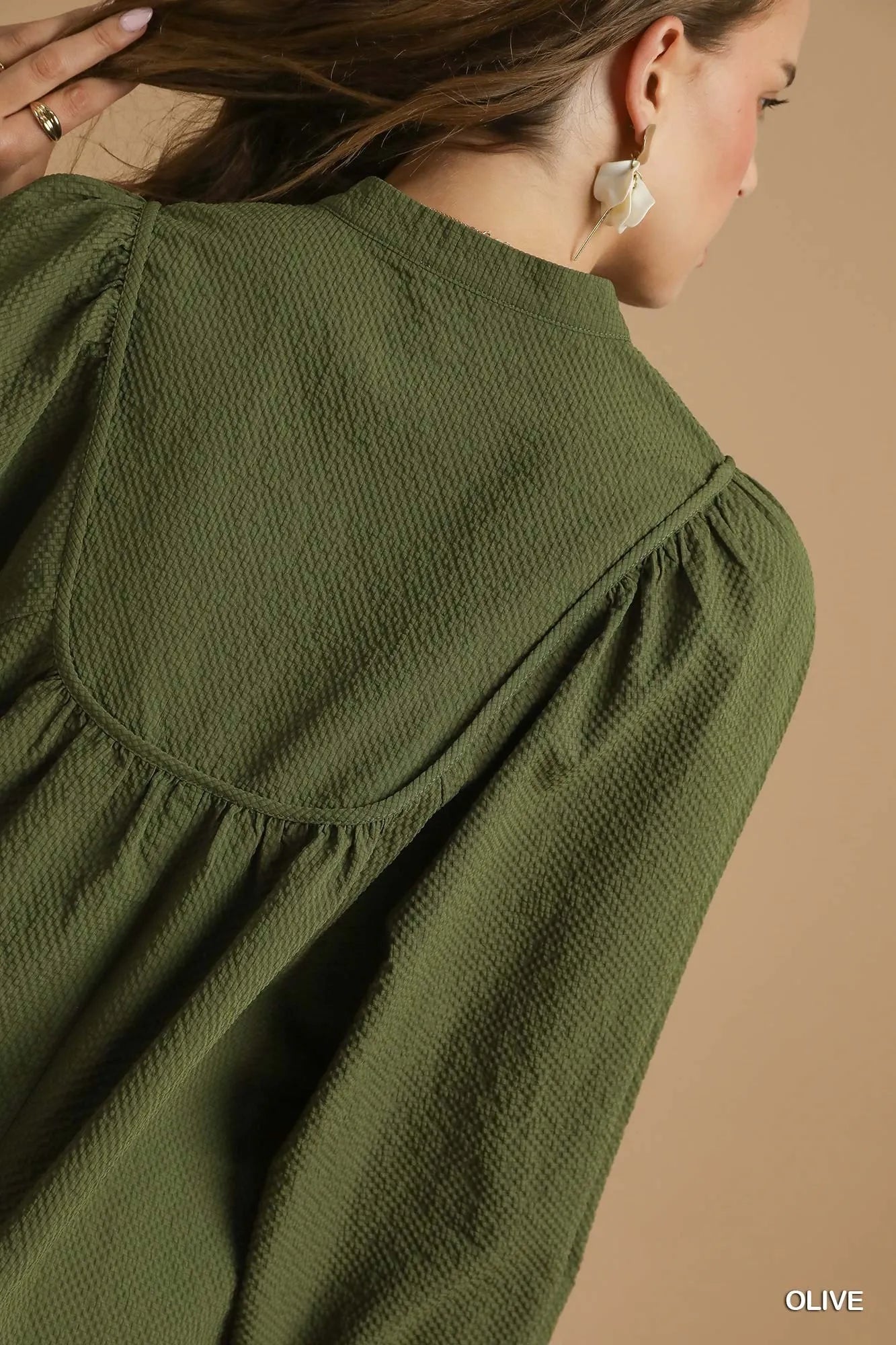 Umgee Textured Notched Blouse with Balloon Sleeves - Jennie Dots