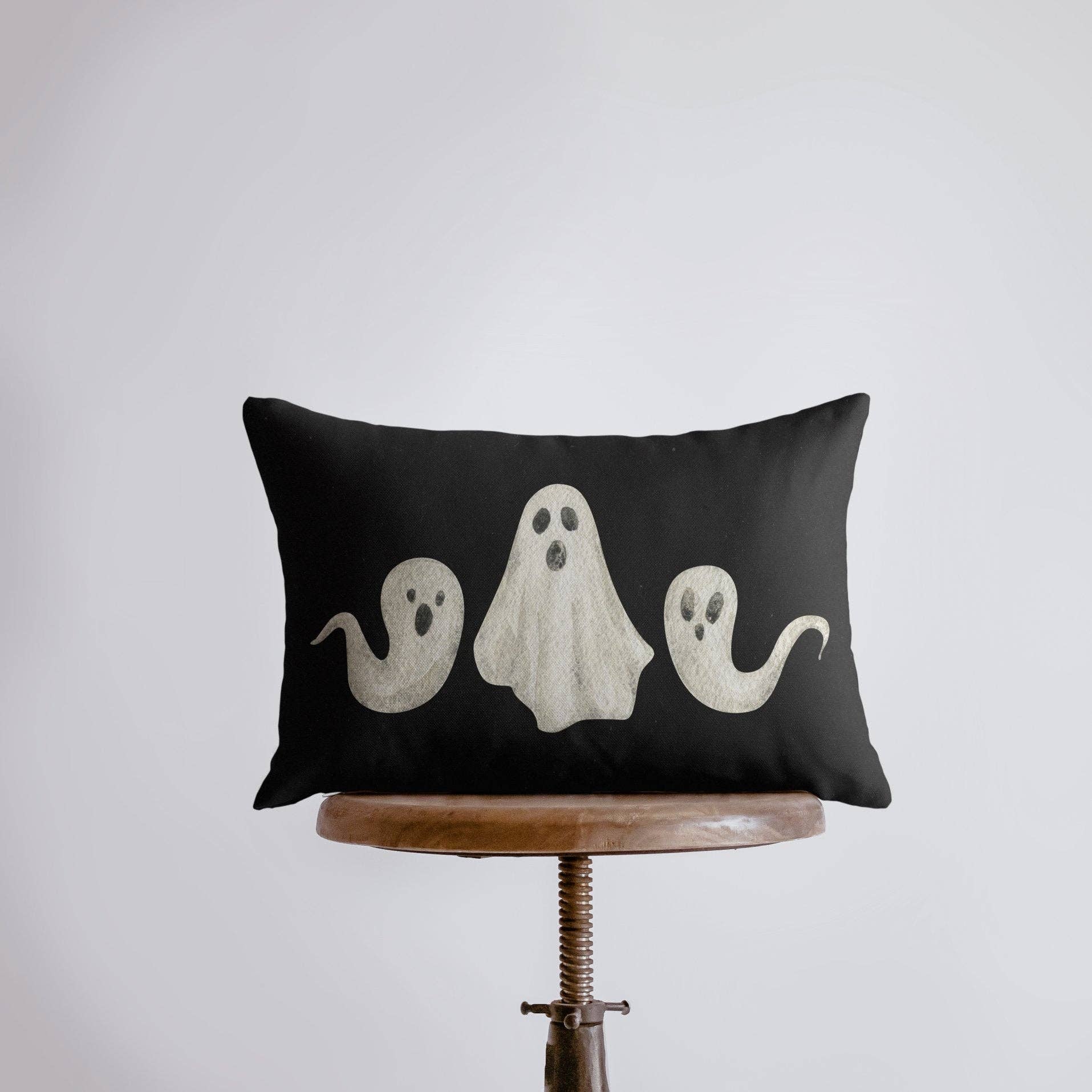 UniikPillows - 3 Ghost Pillow Cover & Insert | 18x12 - Jennie Dots
